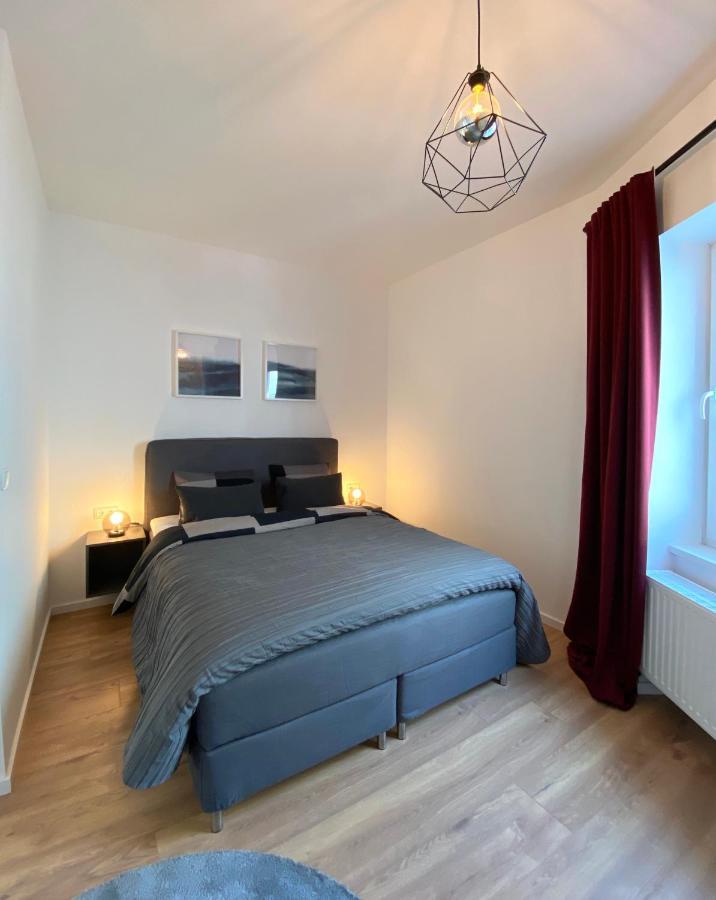 White Inn - Ferienwohnung Mit Terrasse Мюрццушлаґ Екстер'єр фото