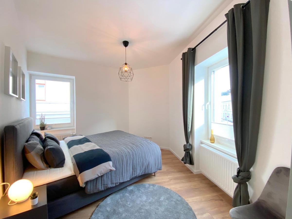 White Inn - Ferienwohnung Mit Terrasse Мюрццушлаґ Екстер'єр фото