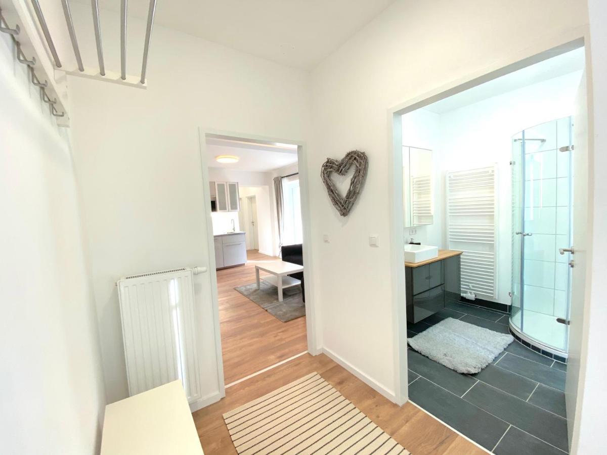 White Inn - Ferienwohnung Mit Terrasse Мюрццушлаґ Екстер'єр фото